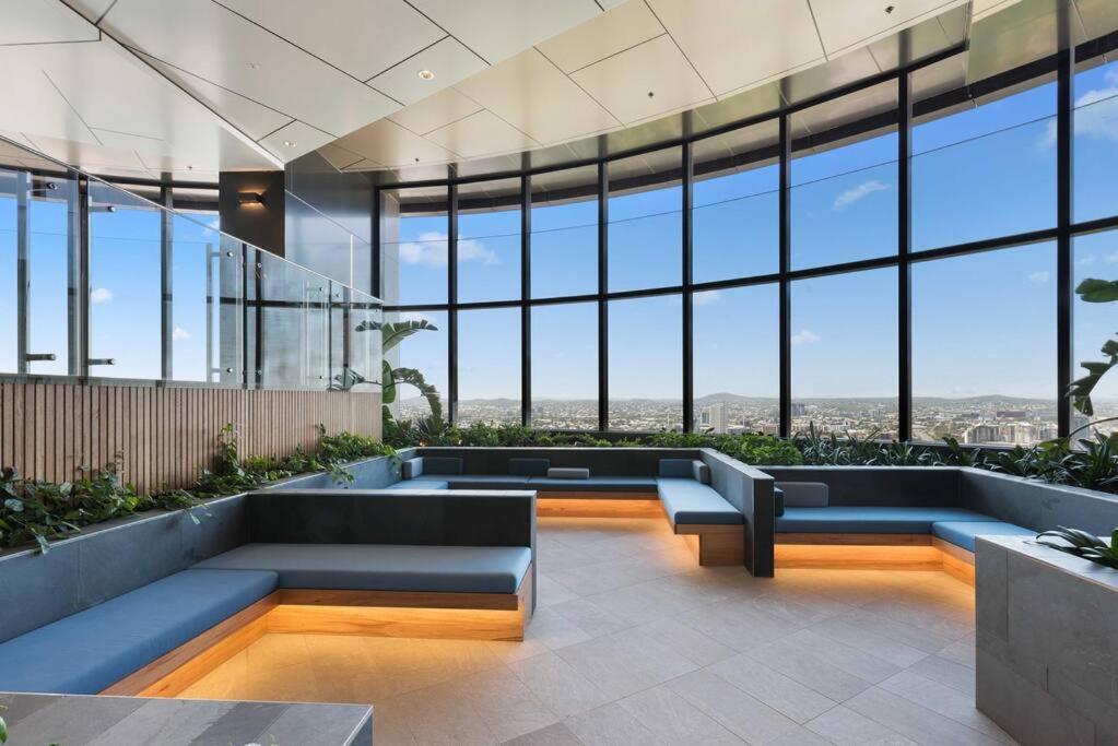 Amazing Views 60th Level Skytower 3 Bedrooms Apartment Brisbane
