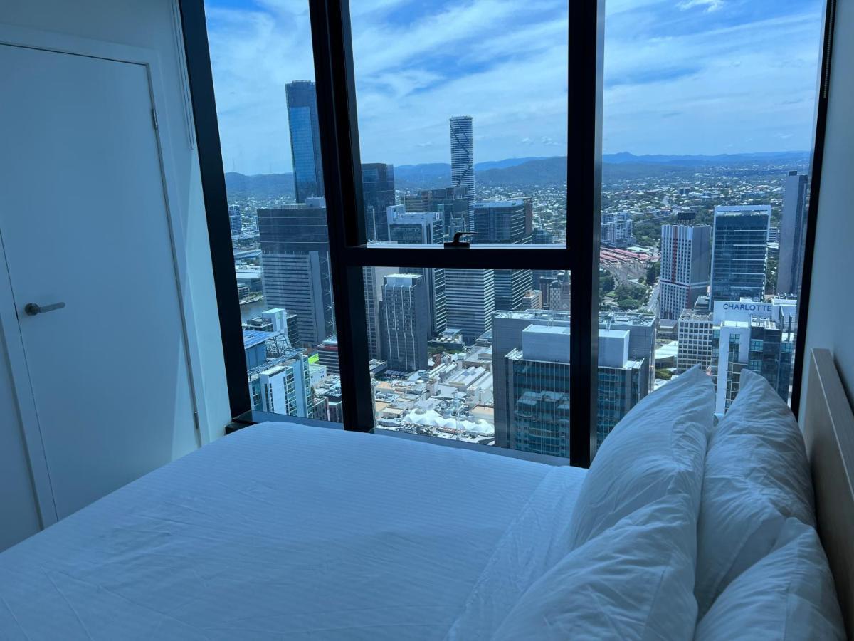 Amazing Views 60th Level Skytower 3 Bedrooms Apartment Brisbane